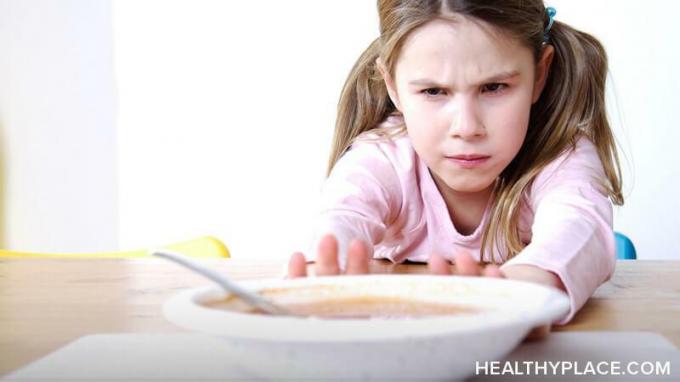 Wussten Sie, dass Essstörungen bei kleinen Kindern zunehmen? Erfahren Sie, wie sich die Krankheit auf sie auswirkt und welche Symptome Sie bei HealthyPlace beachten müssen.