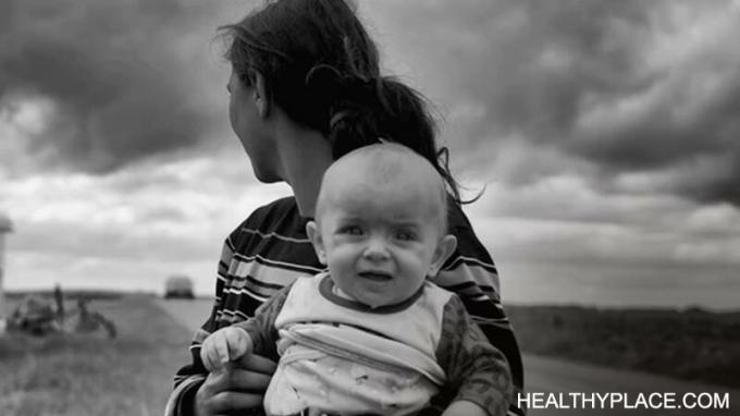 Gute Erziehung ist mit Fehlern verbunden und hilft Kindern dabei, Widerstandsfähigkeit und andere wichtige Lebensmerkmale zu entwickeln. Erfahren Sie, was es auf HealthyPlace bedeutet.