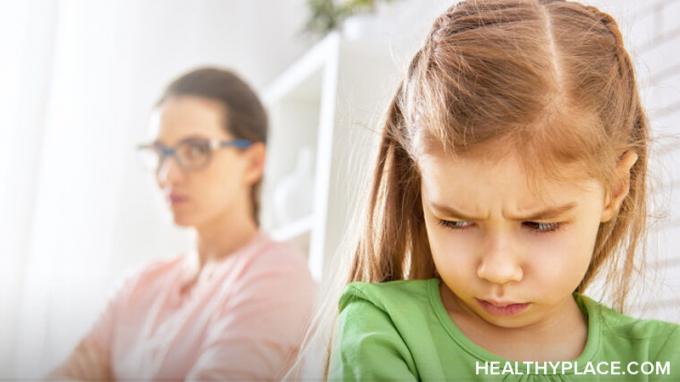 Verhaltensprobleme von Kindern sind störend und schwer zu bewältigen. Erfahren Sie auf HealthyPlace, welche Verhaltensweisen das Problemverhalten ausmachen und was Sie dagegen tun können.