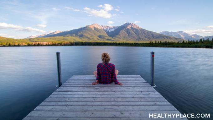Suchen Sie nach Möglichkeiten, um Ihre geistige Gesundheit zu steigern? Probieren Sie diese 4 einfachen Dinge aus und Sie werden die Vorteile sofort sehen. Probieren Sie es auf HealthyPlace aus.