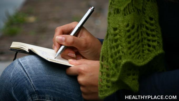 Das Stigma der psychischen Gesundheit kann in Ihrem Leben gemindert werden, indem Sie ein Tagebuch Ihrer Gedanken und Gefühle führen